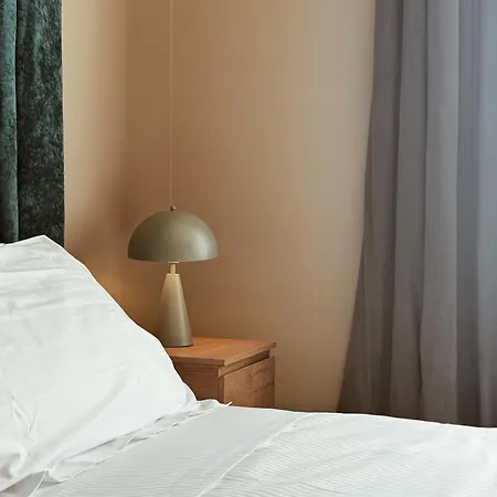 Residenza Imperiale - Trevi 4*