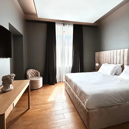 Pensjonat Residenza Imperiale - Trevi 4*
