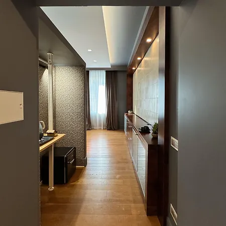 Residenza Imperiale - Trevi 4*
