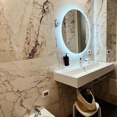 Residenza Imperiale - Luxury Affittacamere 4*