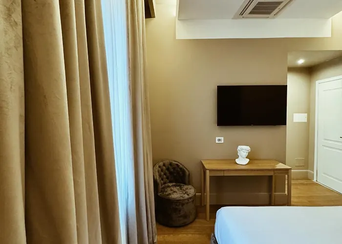 בית הארחה Residenza Imperiale - Trevi 4*